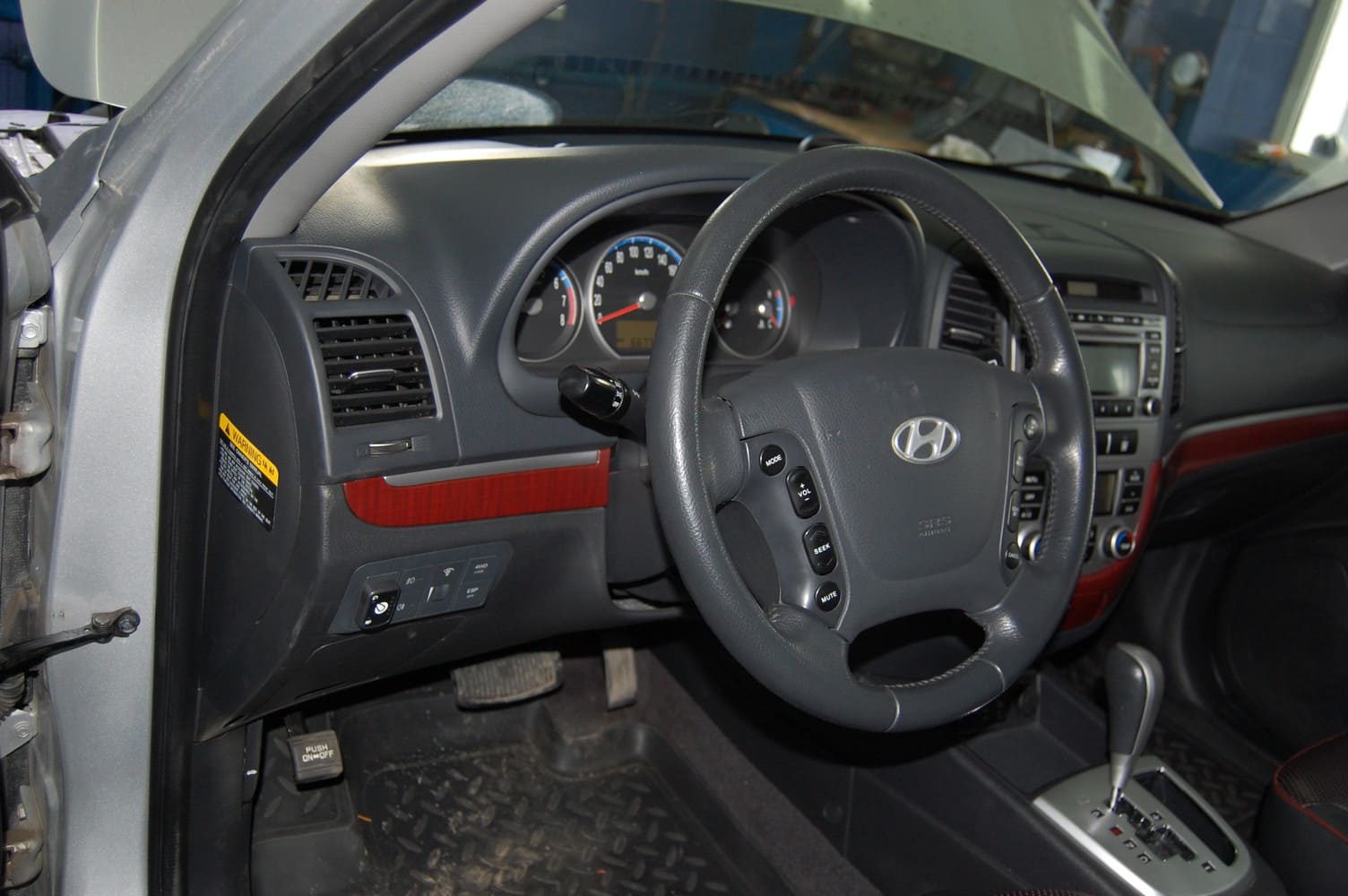 Hyundai Santa Fe (2006-2010) 2.7 л.