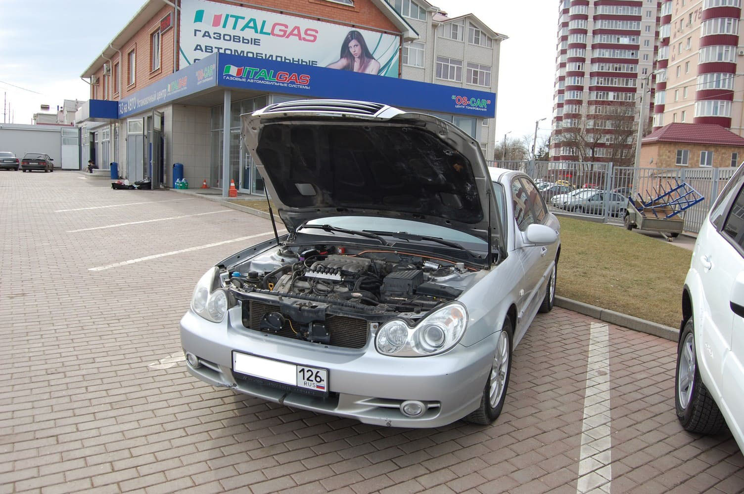 Hyundai Sonata IV (2001-2012) 2.7 л.